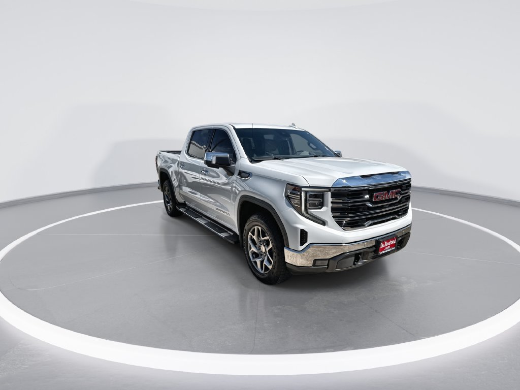 Certified 2022 GMC Sierra 1500 SLT AWD/4WD image 2