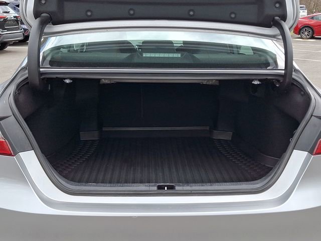 Used 2020 Toyota Camry LE image 28