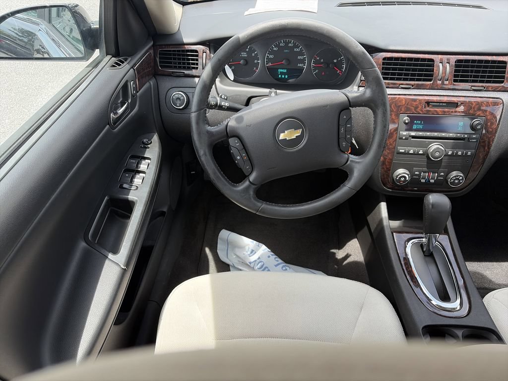 Used 2013 Chevrolet Impala LT w/ LT Sunroof Package FWD image 15