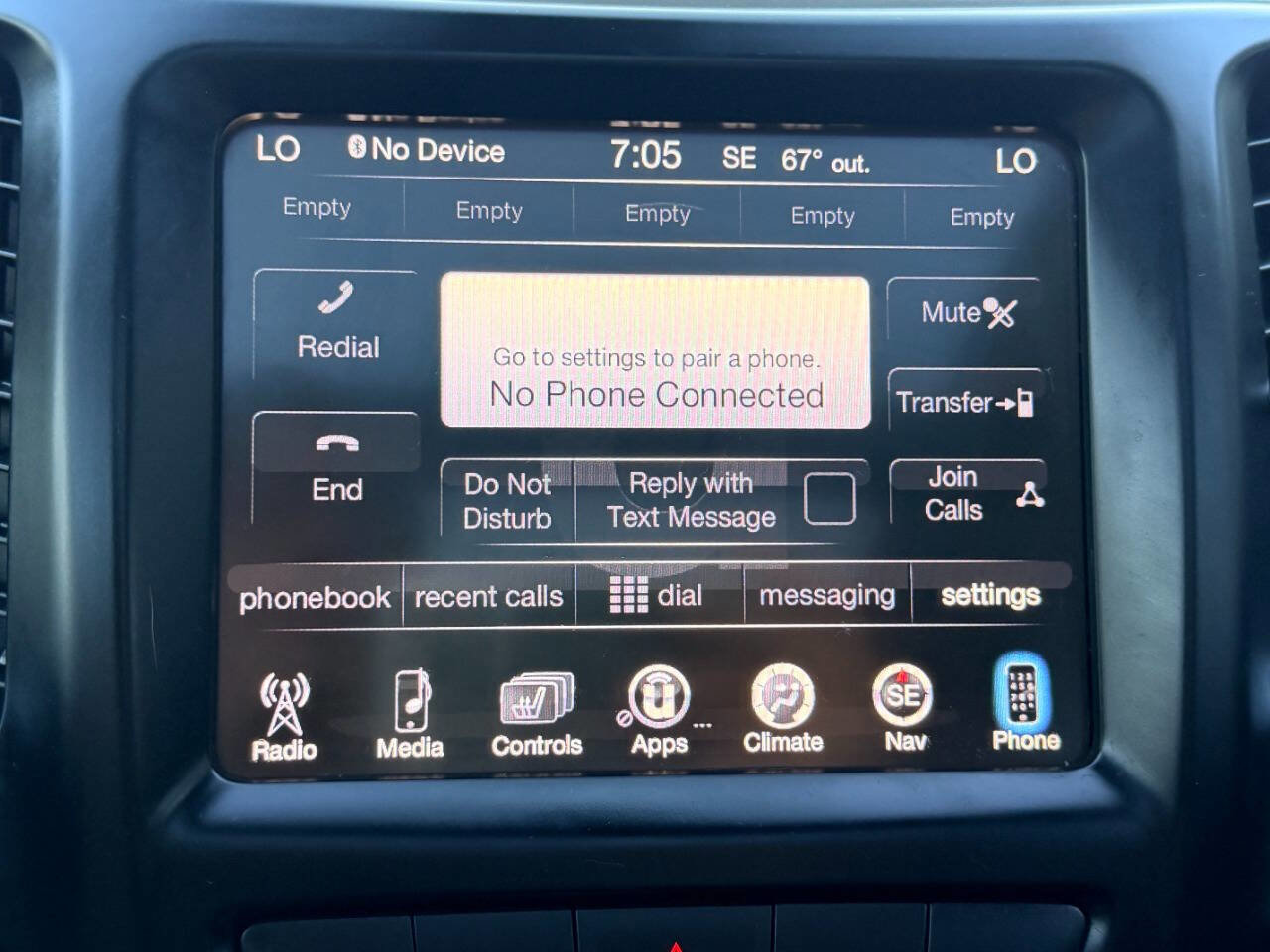 Used 2015 Jeep Cherokee Limited w/ Luxury Group image 48