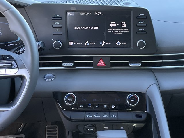 Used 2026 Hyundai Elantra Sport FWD image 15