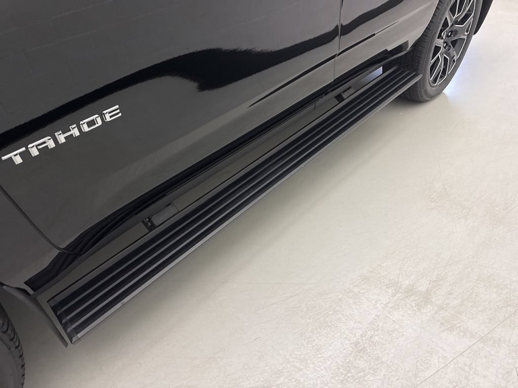 Used 2025 Chevrolet Tahoe Premier AWD/4WD image 30