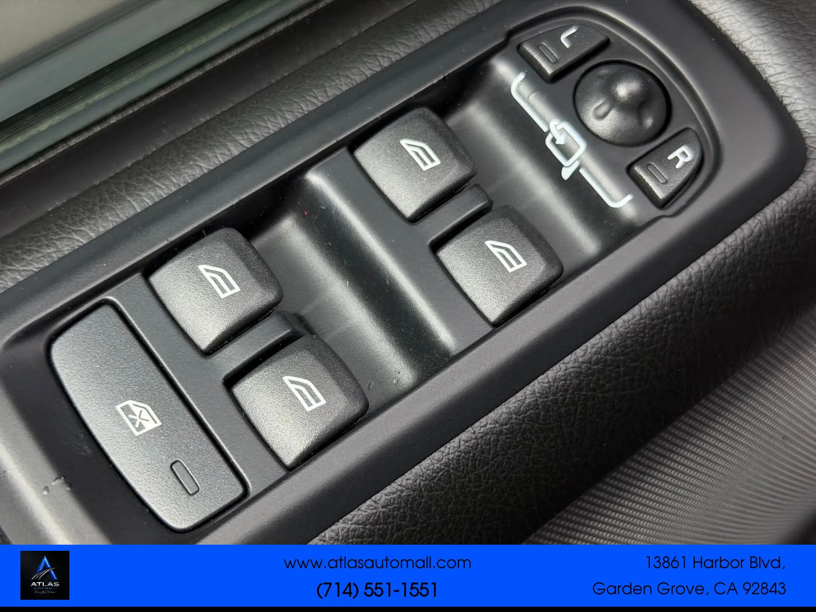 Used 2012 Land Rover LR4 HSE LUX AWD/4WD image 29