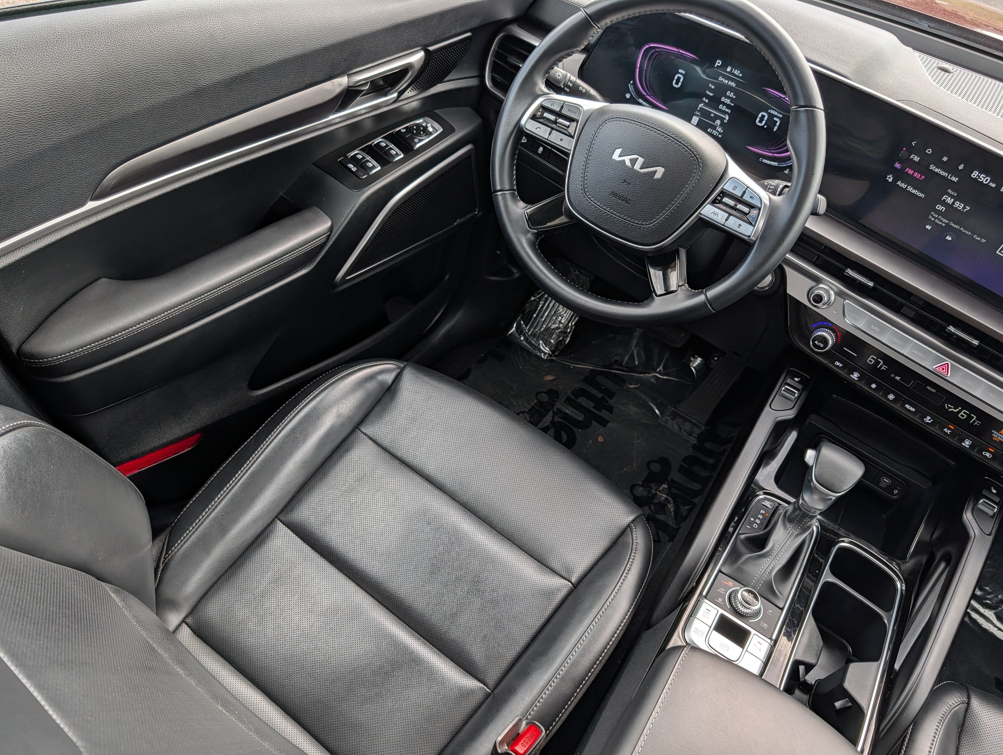 Certified 2024 Kia Telluride S w/ S Sunroof Package AWD/4WD image 9