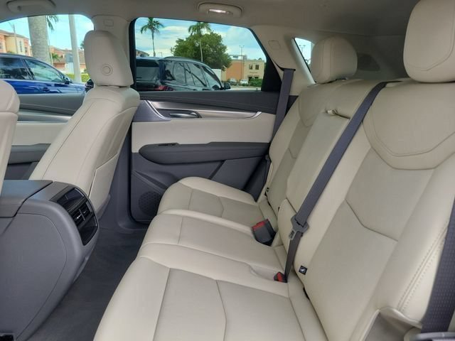 Certified 2024 Cadillac XT5 Premium Luxury FWD image 15