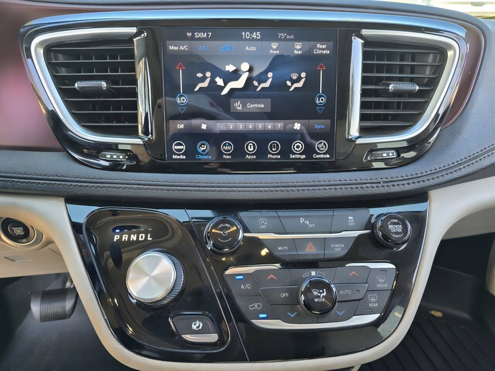 Used 2020 Chrysler Pacifica Limited image 12