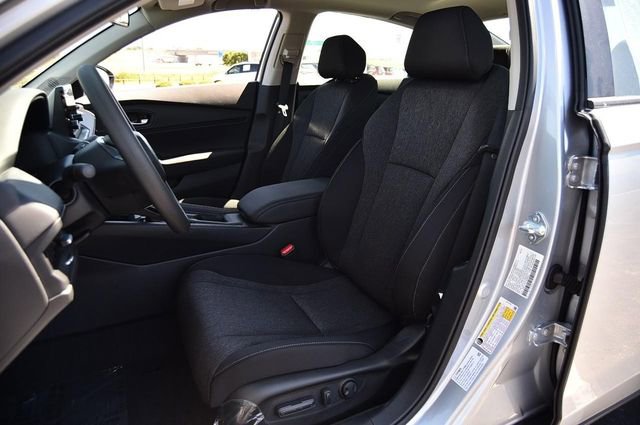 New 2025 Honda Accord SE image 18