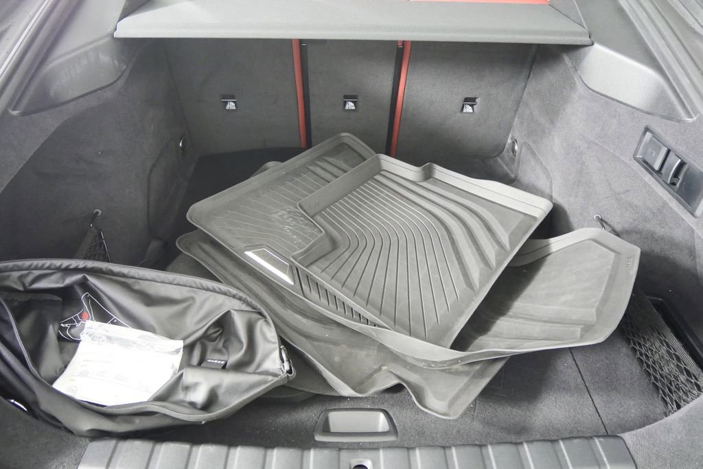 Certified 2023 BMW i4 eDrive35 image 17