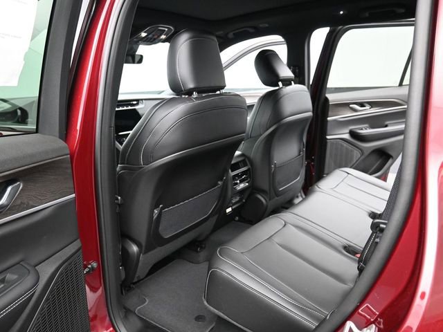 New 2025 Jeep Grand Cherokee Limited AWD/4WD image 26