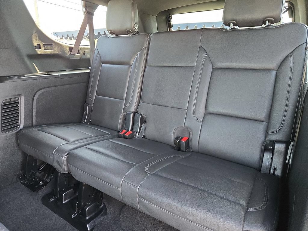 Certified 2022 Chevrolet Suburban Z71 AWD/4WD image 40