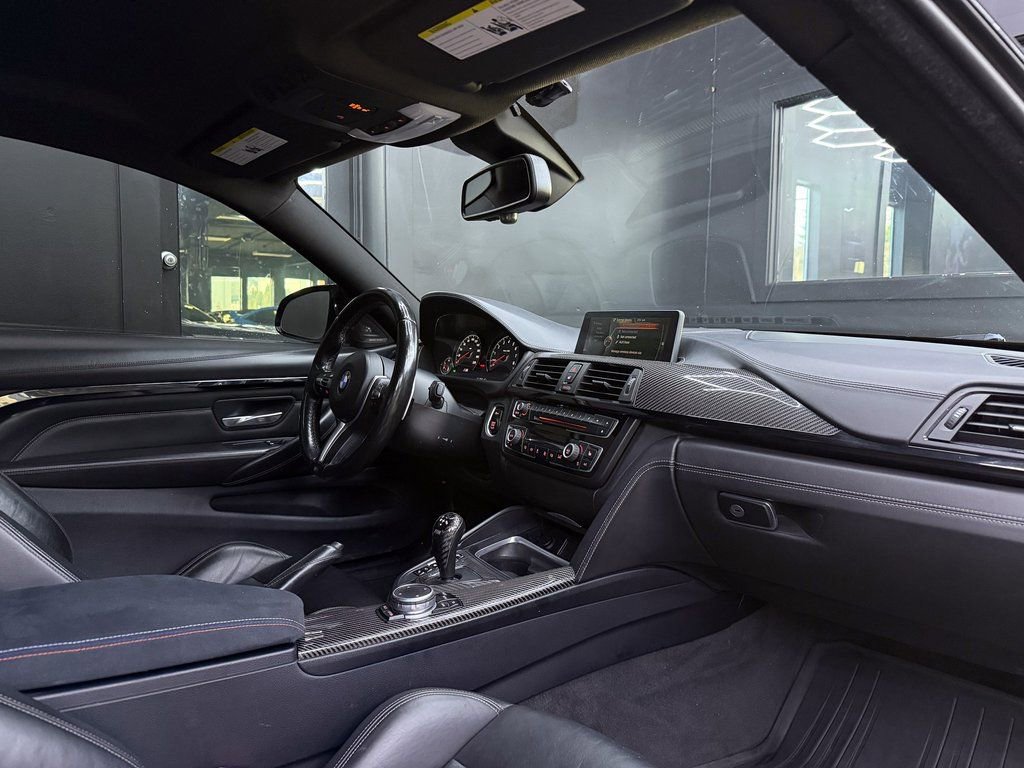 Used 2015 BMW M4 Coupe image 25