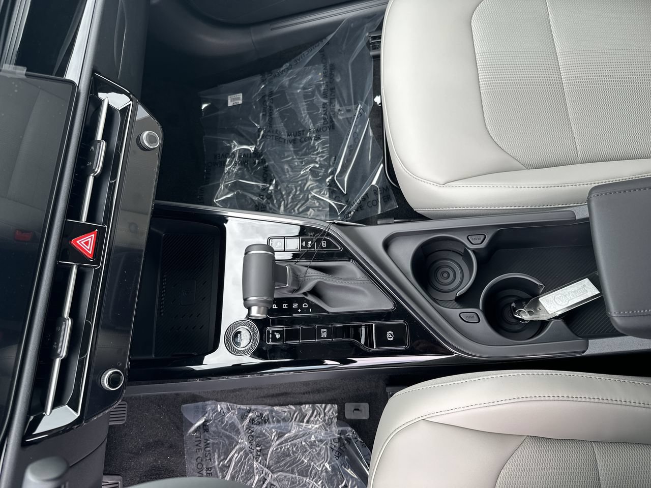 New 2026 Kia Niro EX FWD image 9