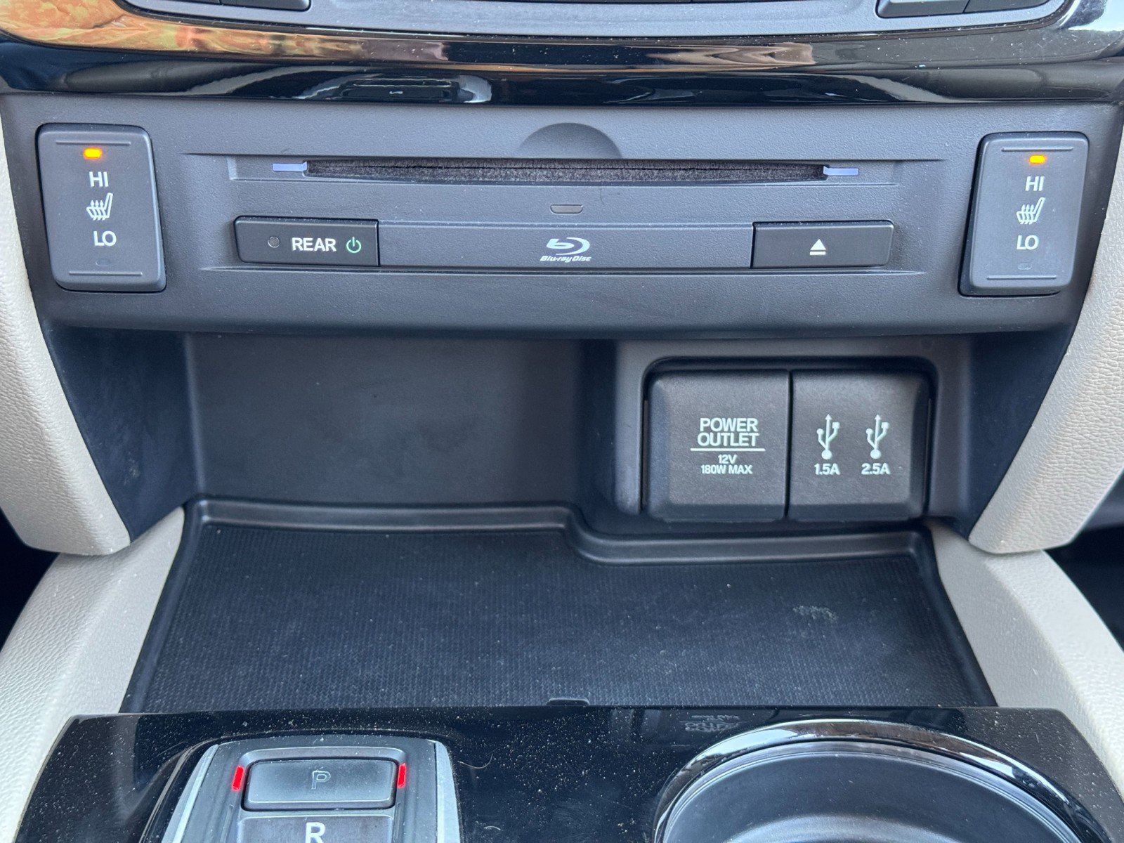 Used 2016 Honda Pilot Touring image 28