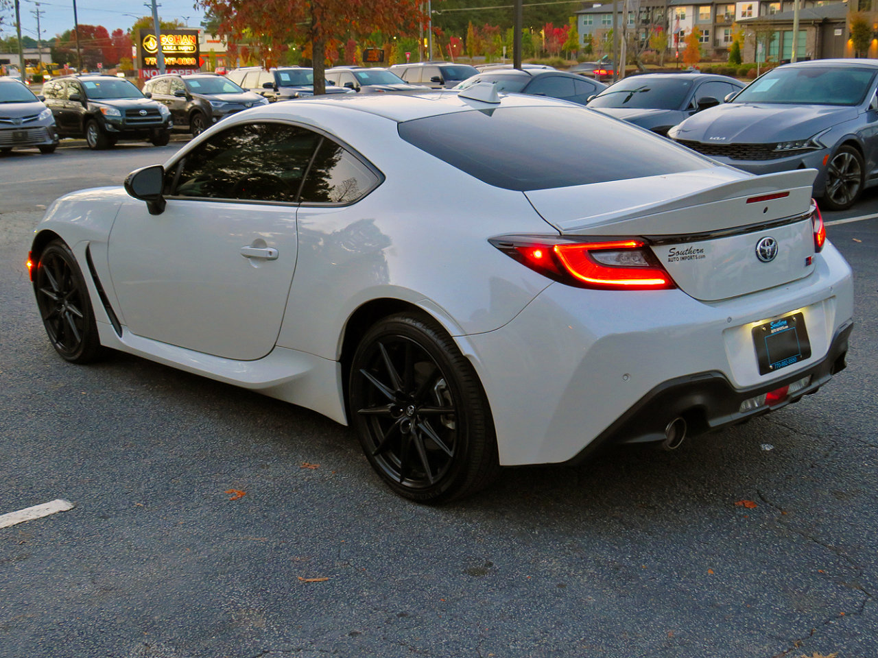 Used 2023 Toyota GR86 Premium image 10