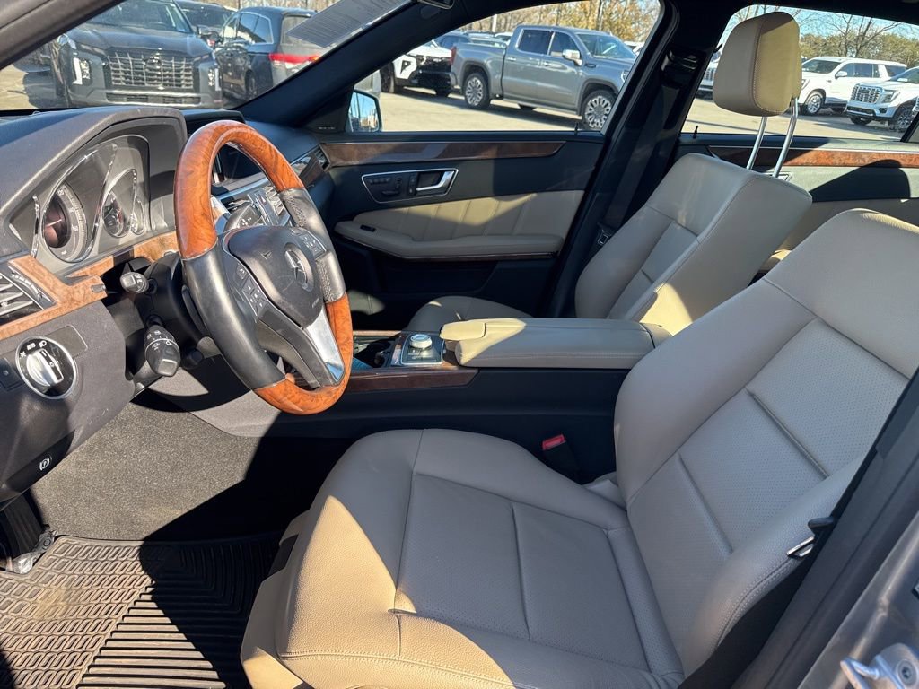 Used 2012 Mercedes-Benz E 350 4MATIC Sedan image 18