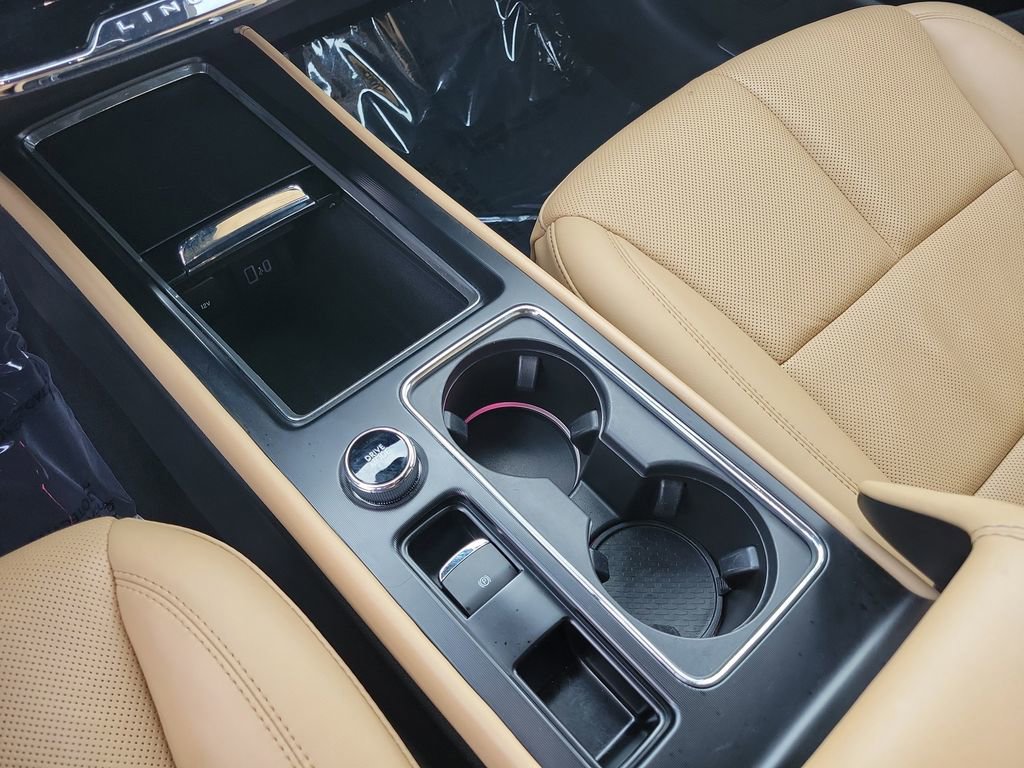 Certified 2023 Lincoln Corsair Reserve FWD image 27
