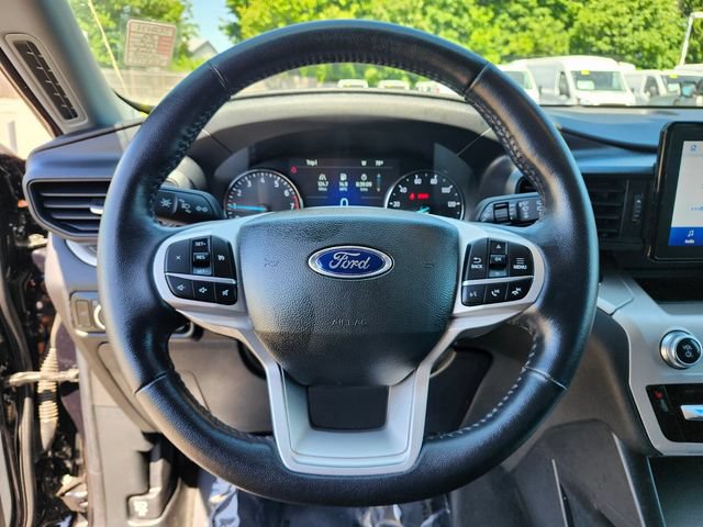 Certified 2022 Ford Explorer XLT w/ Class IV Trailer Tow Package AWD/4WD image 29
