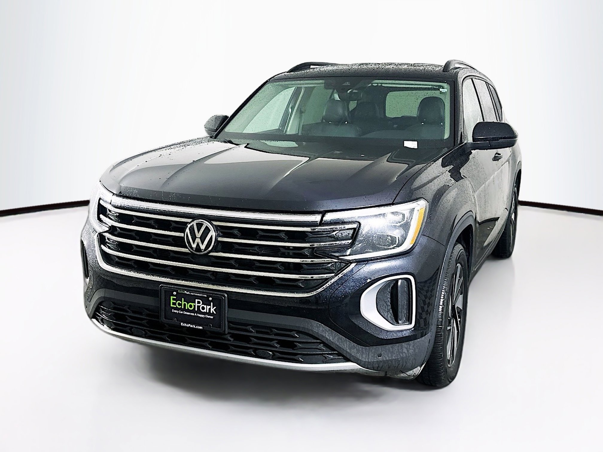 Used 2025 Volkswagen Atlas SE AWD/4WD image 3