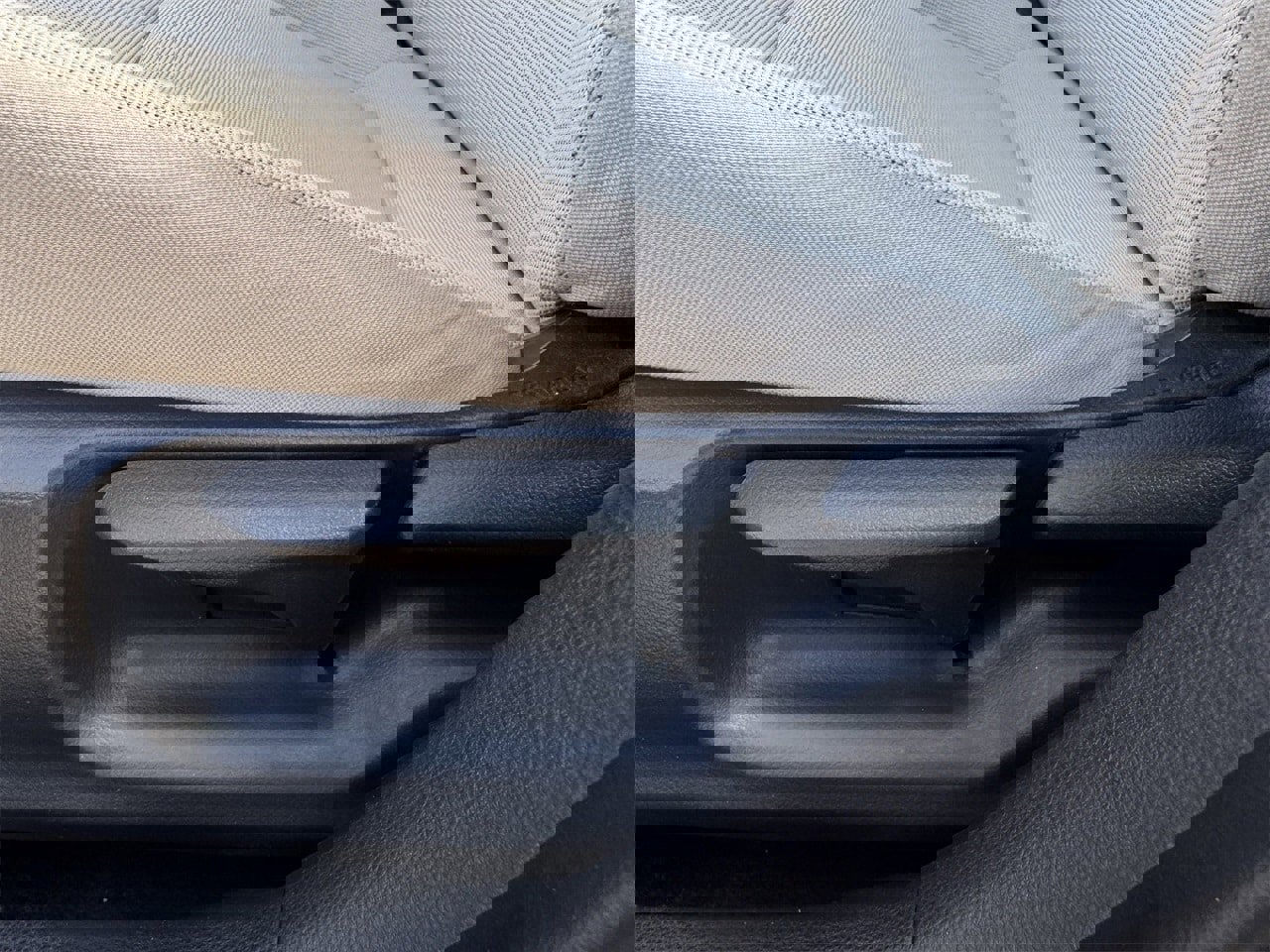 Used 2022 Toyota Corolla LE image 25