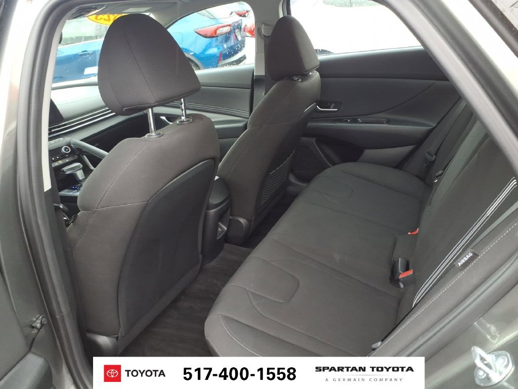 Used 2025 Hyundai Elantra SEL FWD image 12