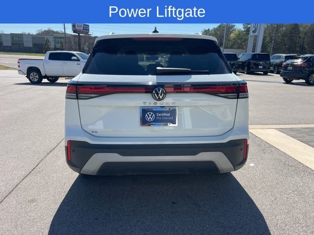 Certified 2025 Volkswagen Tiguan SE image 7