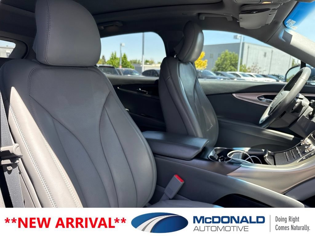 Used 2019 Lincoln Nautilus Reserve FWD image 9