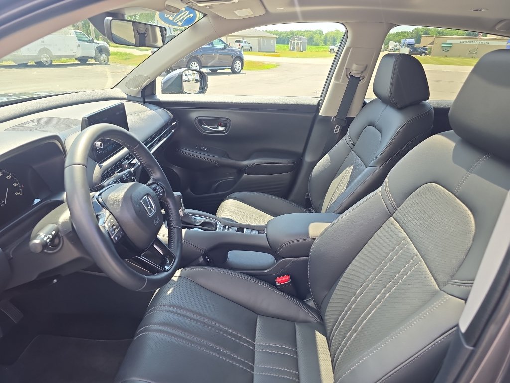 Used 2025 Honda HR-V EX-L image 13