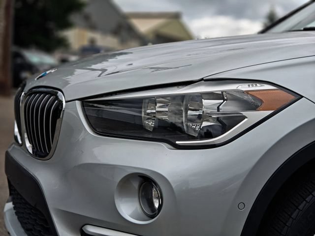 Used 2017 BMW X1 xDrive28i AWD/4WD image 4