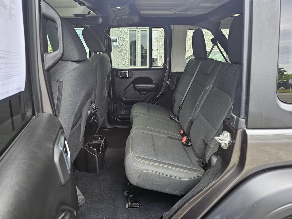 Used 2024 Jeep Wrangler Unlimited Sport AWD/4WD image 13