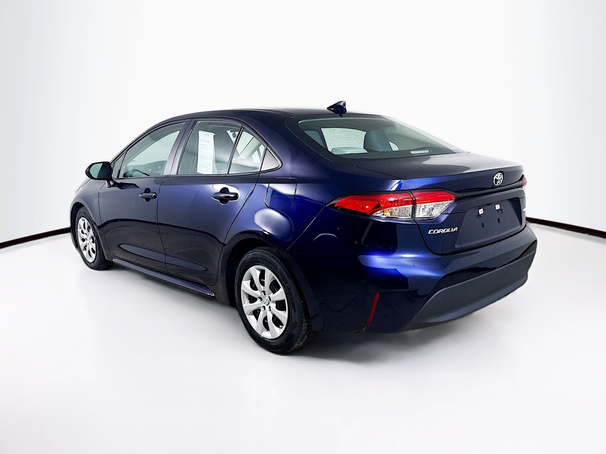 Used 2024 Toyota Corolla LE FWD image 28