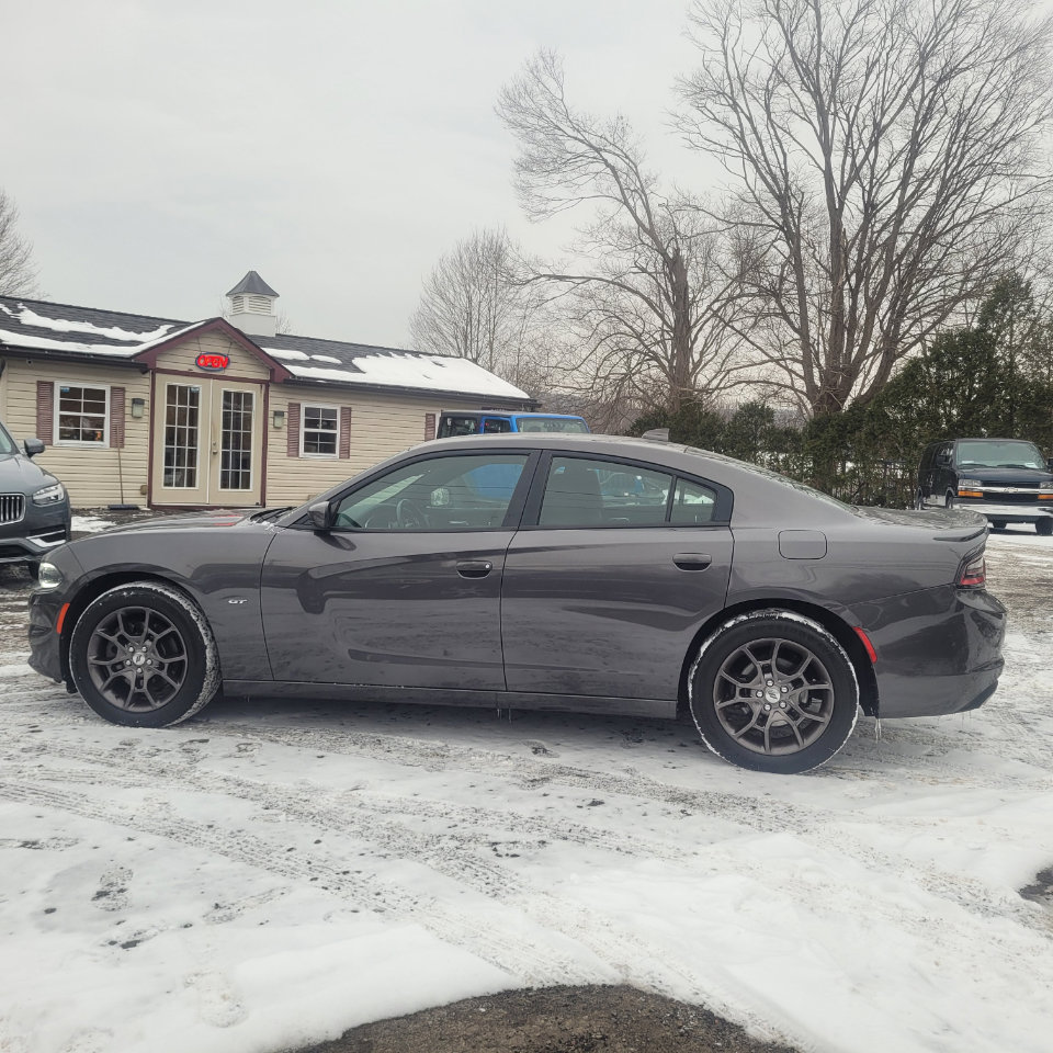 Used 2018 Dodge Charger GT image 5