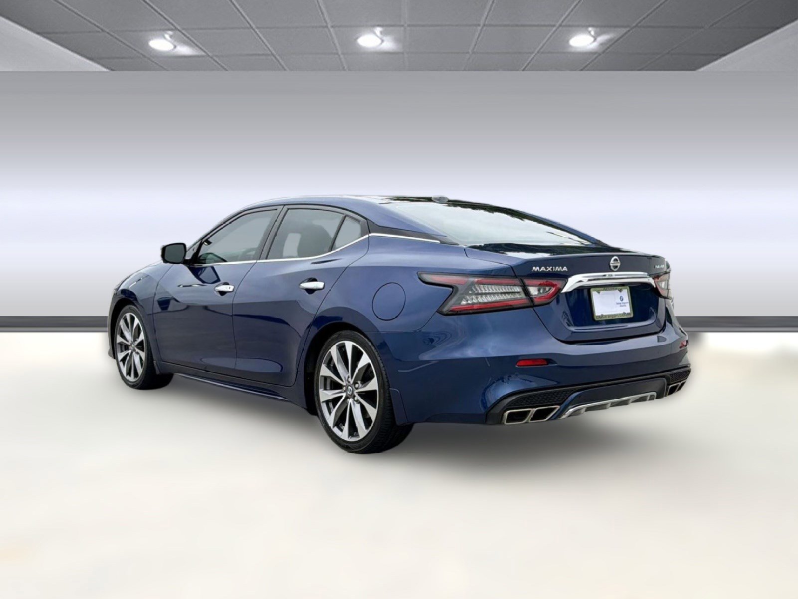 Used 2022 Nissan Maxima Platinum w/ Sport Mat Group FWD image 3