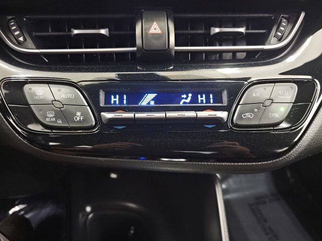 Used 2018 Toyota C-HR XLE FWD image 23