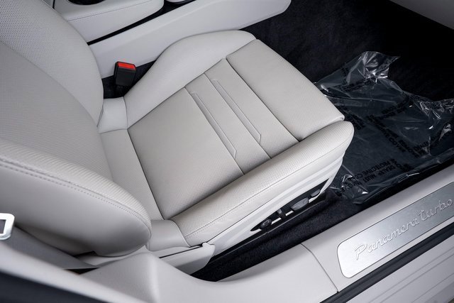 Used 2023 Porsche Panamera Turbo S image 58