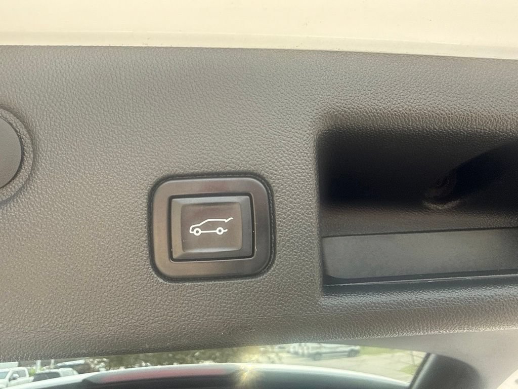 Used 2022 Chevrolet Equinox LT FWD image 20