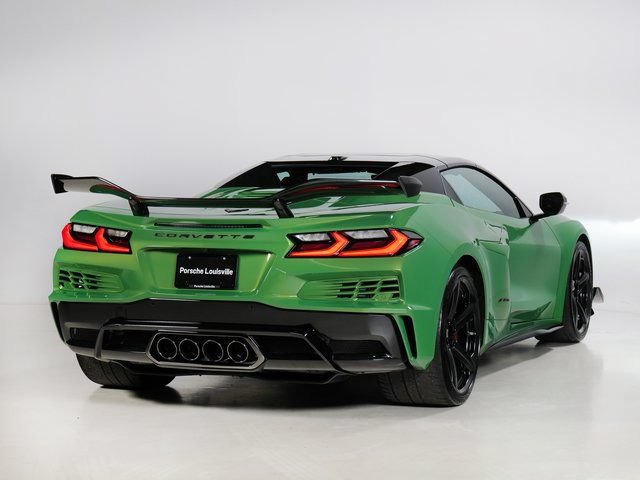 Used 2026 Chevrolet Corvette Z06 RWD image 9