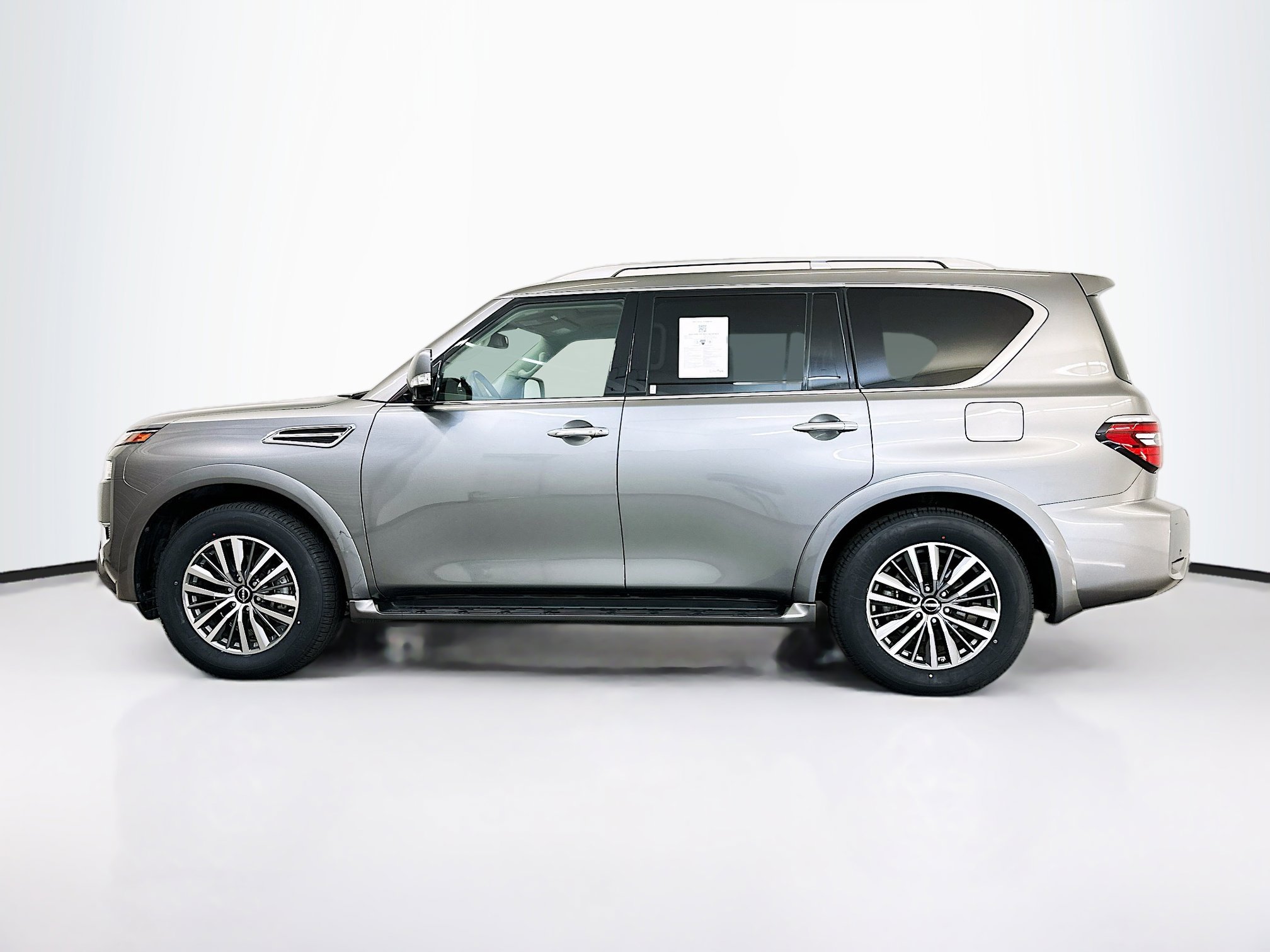 Used 2024 Nissan Armada SL image 4
