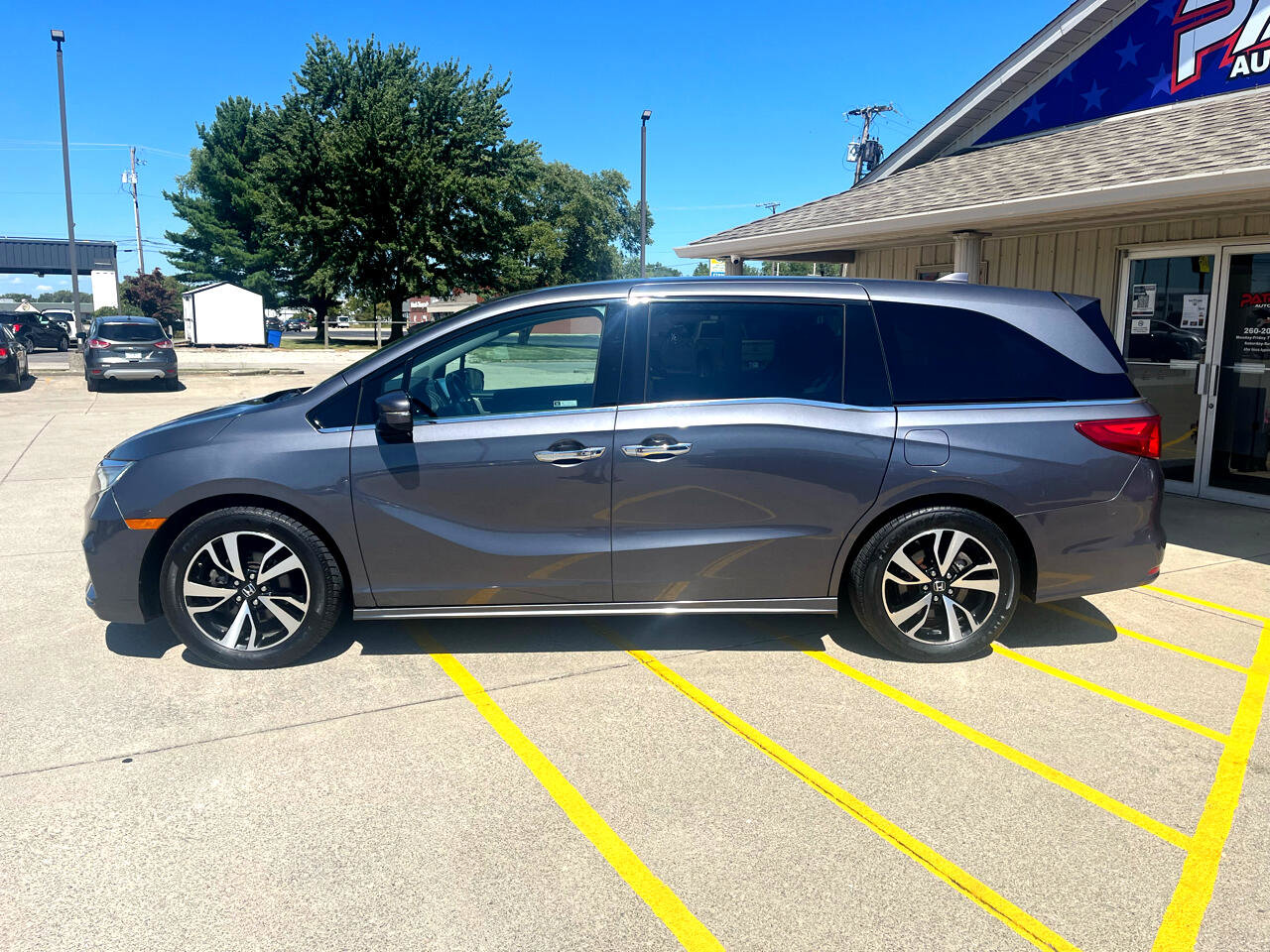 Used 2019 Honda Odyssey Elite image 4