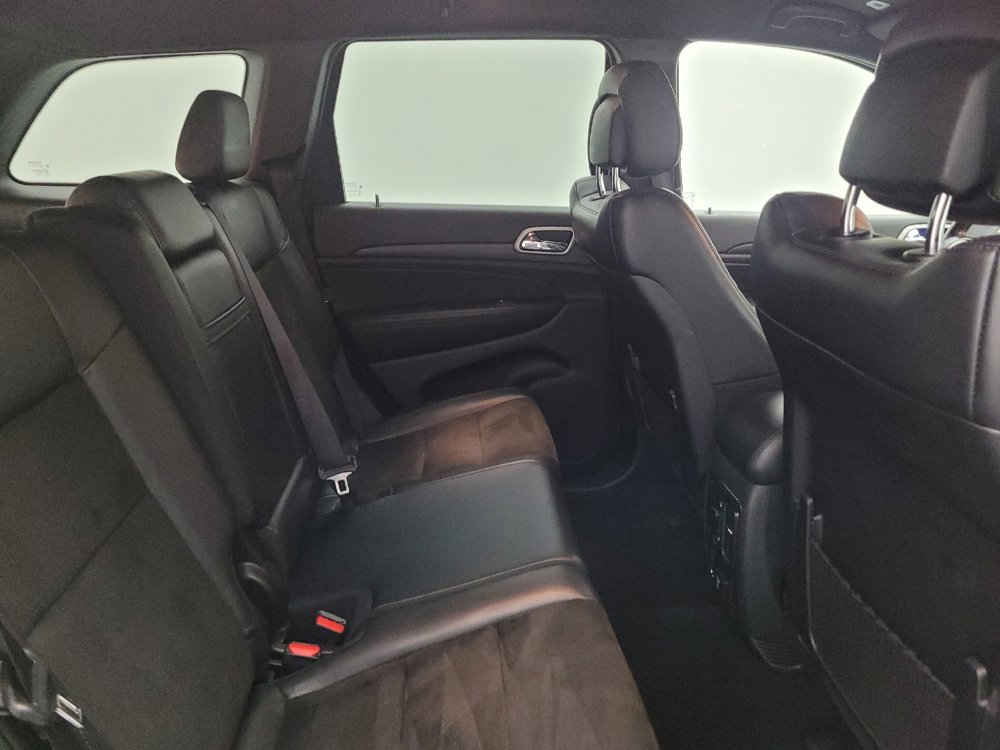 Used 2020 Jeep Grand Cherokee Altitude AWD/4WD image 19