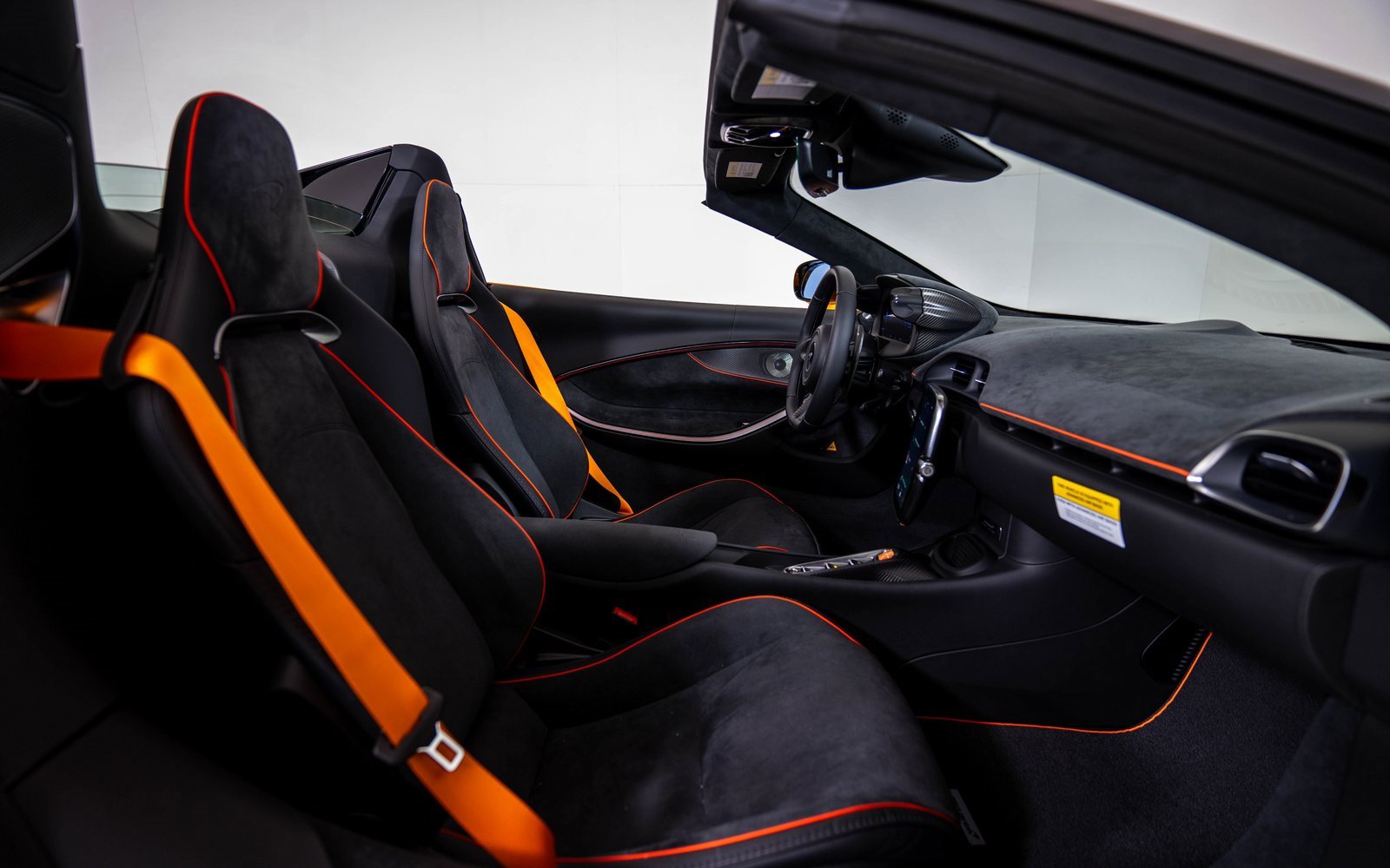 New 2025 McLaren Artura Spider image 20