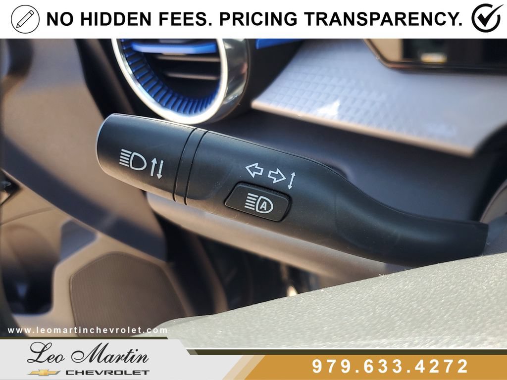 Used 2025 Chevrolet Trax LT w/ Driver Confidence Package FWD image 28