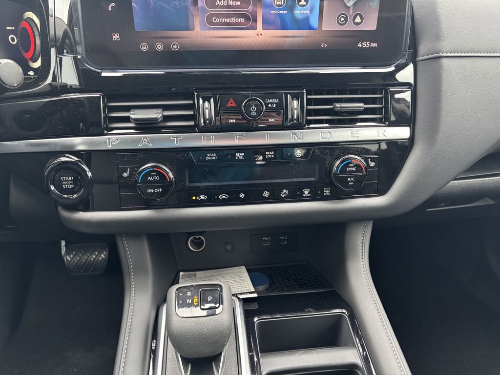 New 2026 Nissan Pathfinder SL image 18