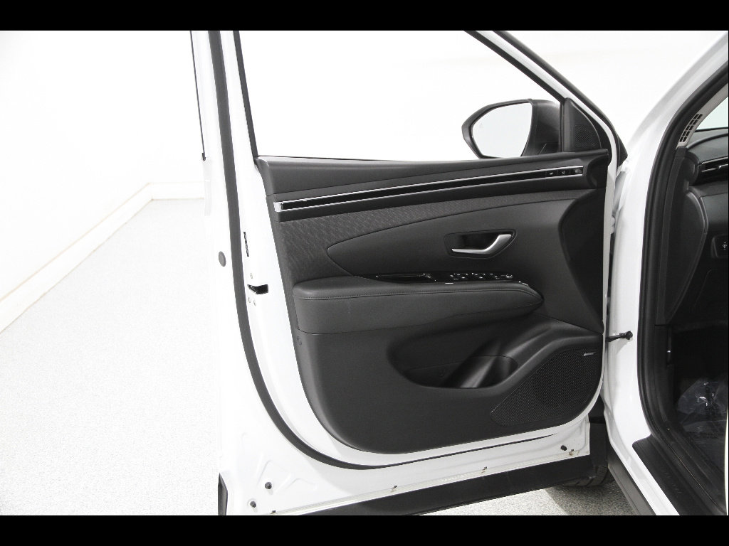 Used 2023 Hyundai Tucson Limited AWD/4WD image 4