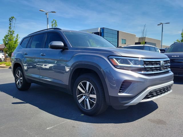 Used 2022 Volkswagen Atlas SE FWD image 3