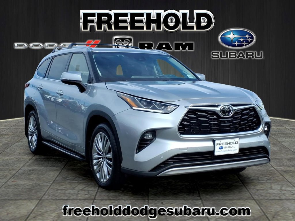 Used 2023 Toyota Highlander Platinum