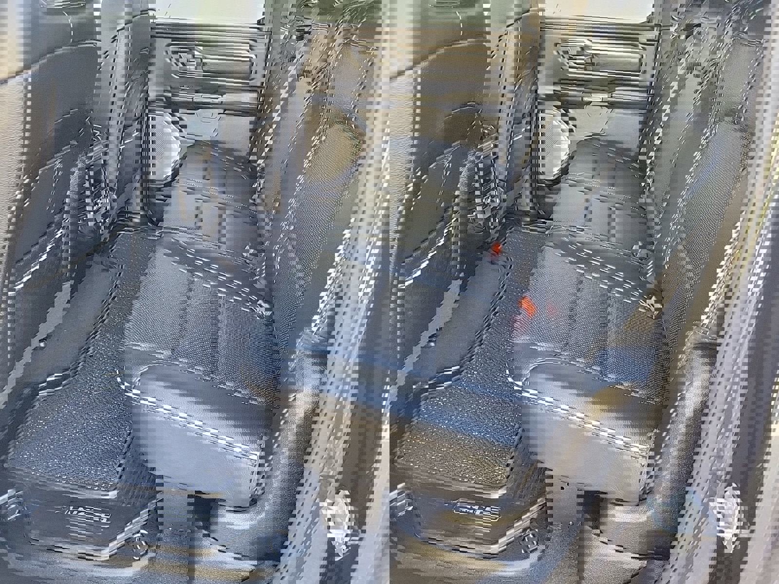 Used 2019 RAM 1500 Limited image 16