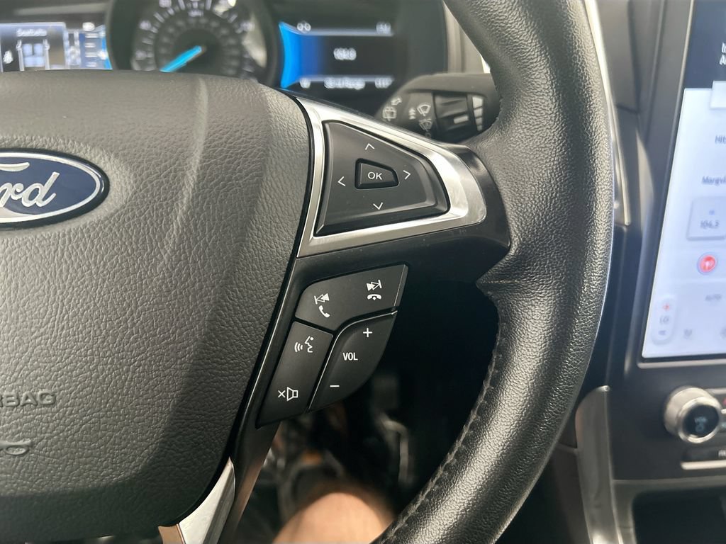 Used 2024 Ford Edge Titanium AWD/4WD image 12