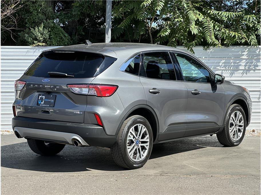 Used 2022 Ford Escape SEL AWD/4WD image 10