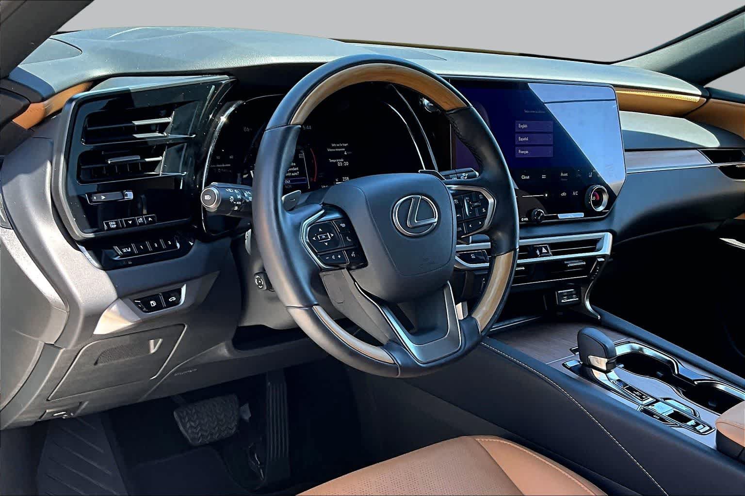 Used 2025 Lexus RX 350 Premium Plus w/ Accessory Package (K3) FWD image 18