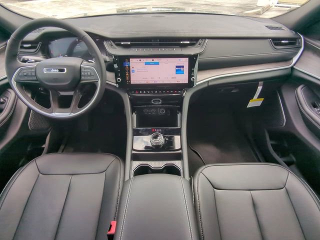 New 2026 Jeep Grand Cherokee L Limited RWD image 18